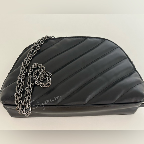 Yves Saint Laurent purse to crossbody - Picture 10 of 10